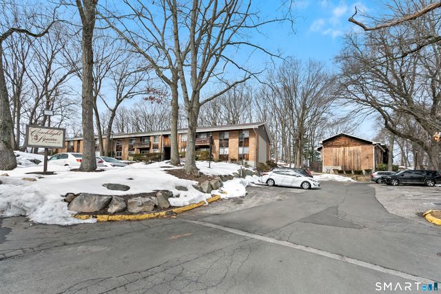 200 Woodmont Avenue 130, Bridgeport, CT 06606