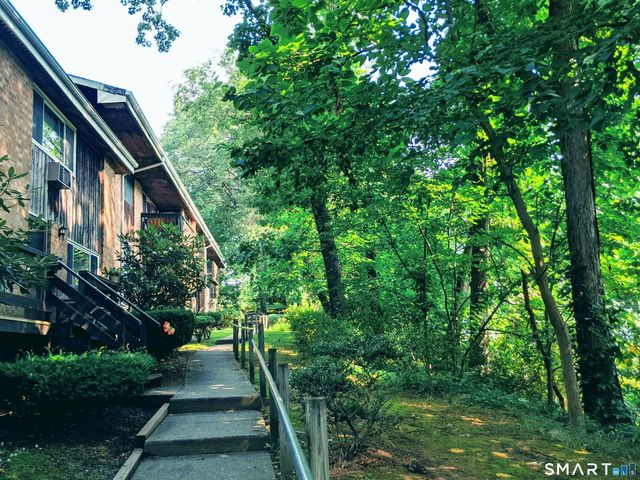 200 Woodmont Avenue 130, Bridgeport, CT 06606