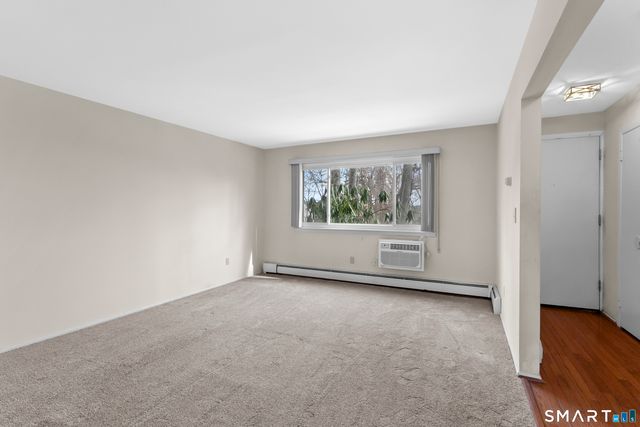 200 Woodmont Avenue 130, Bridgeport, CT 06606