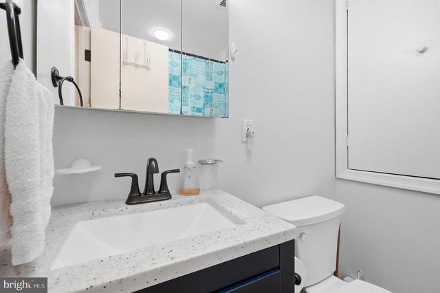 5171 GRACE CHURCH LN, Midland, VA 22728