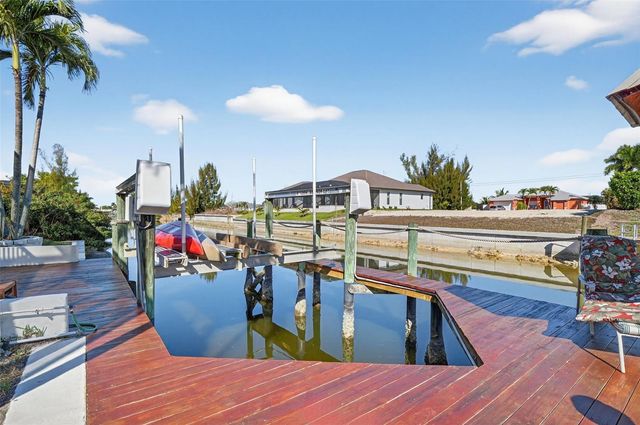 1725 SW 29TH TERRACE, Cape Coral, FL 33914