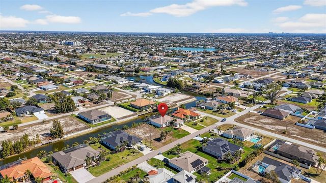 1725 SW 29TH TERRACE, Cape Coral, FL 33914