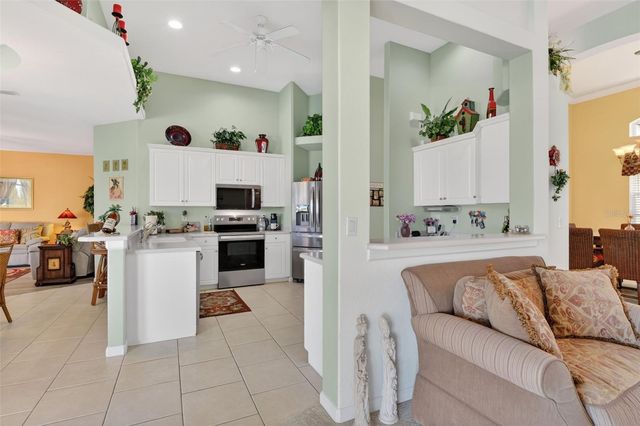 1725 SW 29TH TERRACE, Cape Coral, FL 33914