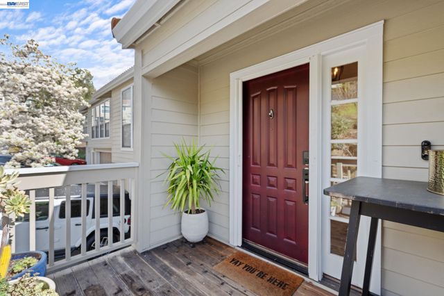 14 Heritage Oaks Rd, Pleasant Hill, CA 94523