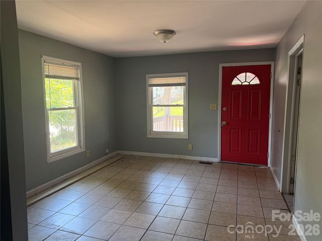 706 N Logan Street, Gastonia, NC 28052