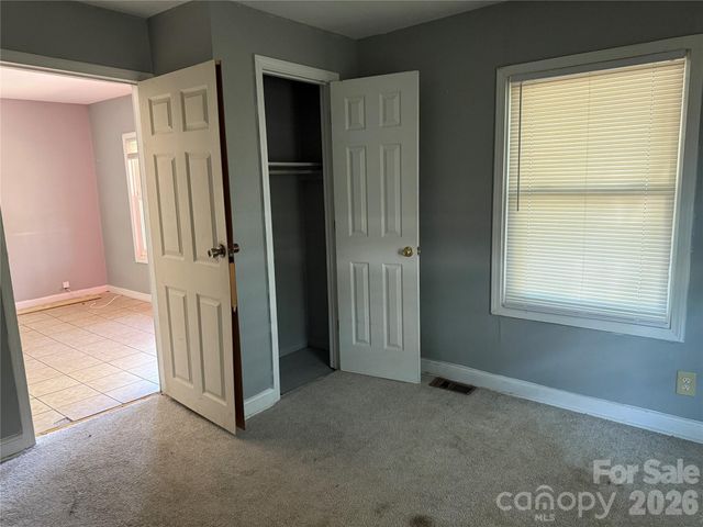 706 N Logan Street, Gastonia, NC 28052