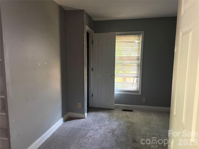 706 N Logan Street, Gastonia, NC 28052