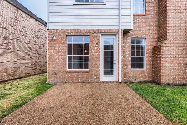 8115 Dogwood Lane, Irving, TX 75063