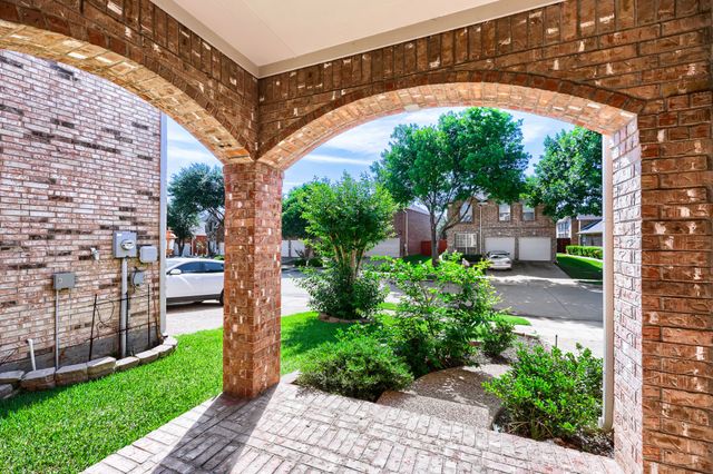 8115 Dogwood Lane, Irving, TX 75063