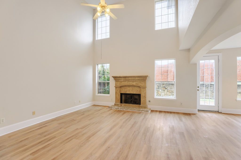 8115 Dogwood Lane, Irving, TX 75063 — photo 4