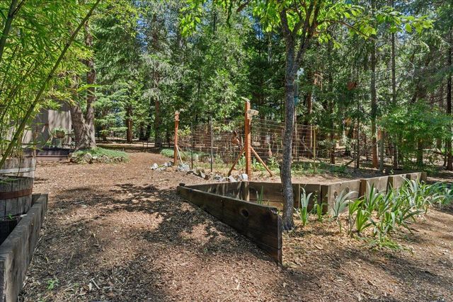 11897 Banner Ct, Nevada City, CA 95959