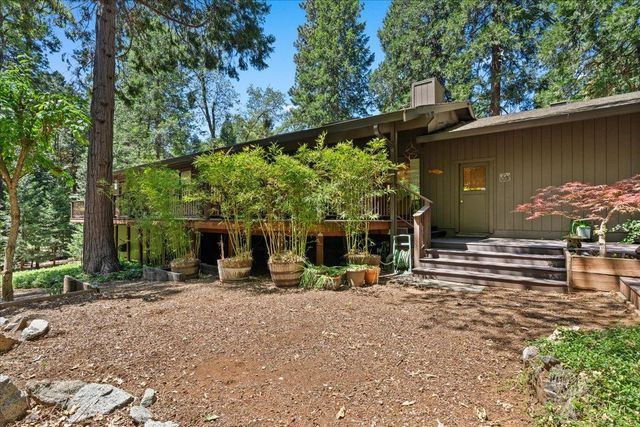 11897 Banner Ct, Nevada City, CA 95959
