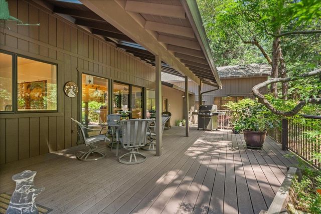 11897 Banner Ct, Nevada City, CA 95959