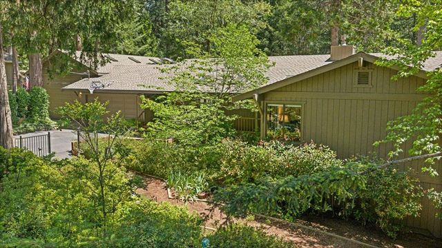 11897 Banner Ct, Nevada City, CA 95959