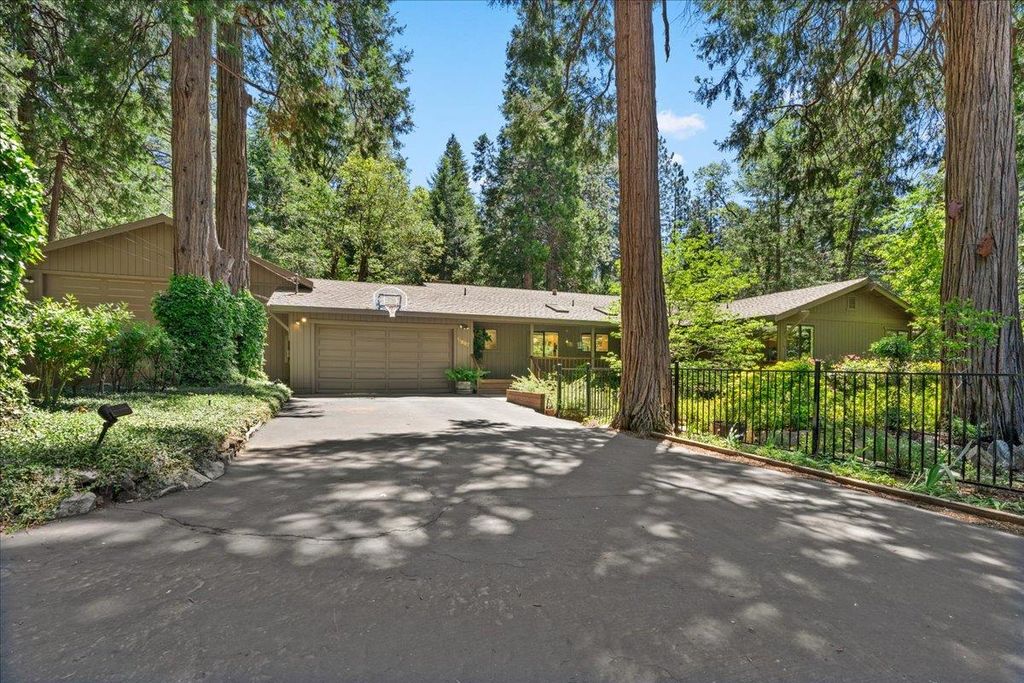11897 Banner Ct, Nevada City, CA 95959