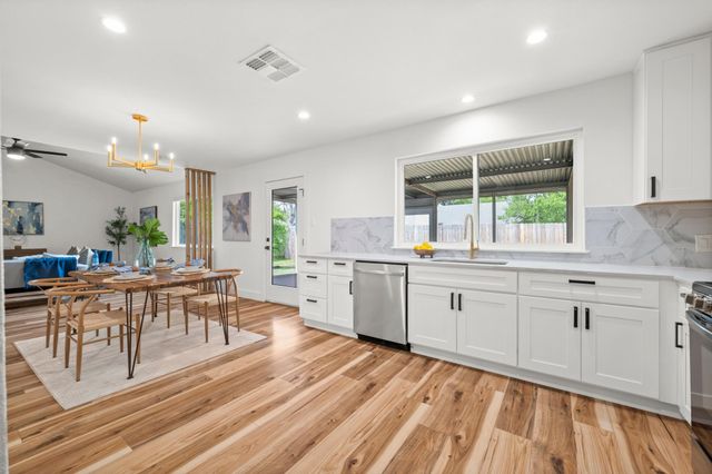 11718 Big TRL, Austin, TX 78759