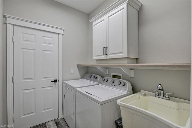 4707 Brixton CT, Lehigh Acres, FL 33973