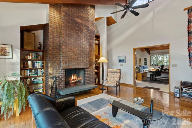 207 Maple Hill Drive, Flat Rock, NC 28731