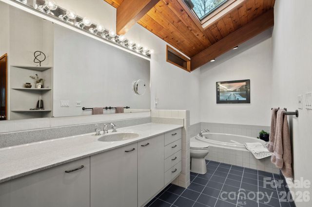 207 Maple Hill Drive, Flat Rock, NC 28731