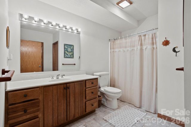 207 Maple Hill Drive, Flat Rock, NC 28731