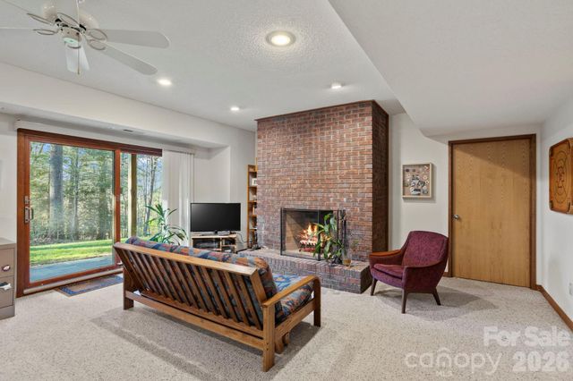 207 Maple Hill Drive, Flat Rock, NC 28731
