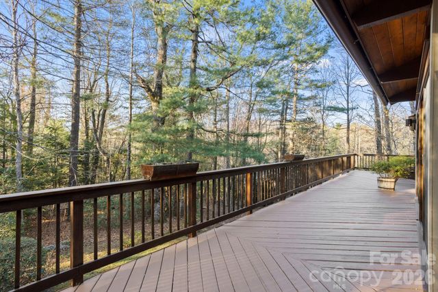 207 Maple Hill Drive, Flat Rock, NC 28731
