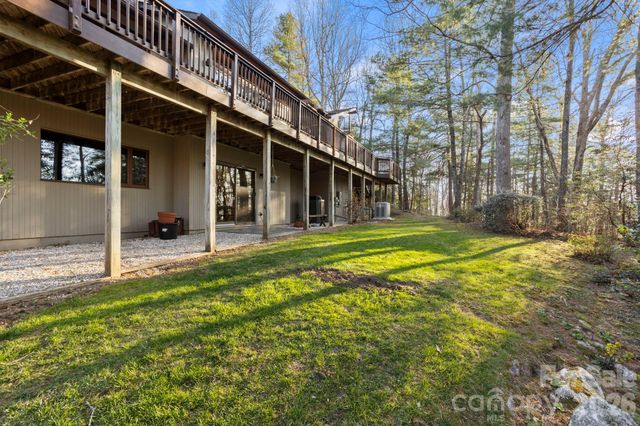 207 Maple Hill Drive, Flat Rock, NC 28731