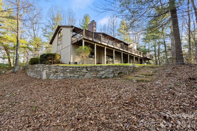 207 Maple Hill Drive, Flat Rock, NC 28731