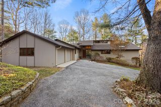 207 Maple Hill Drive, Flat Rock, NC 28731
