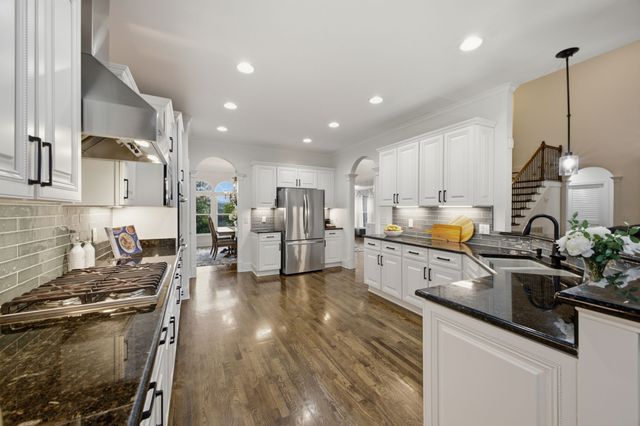 9716 Turquoise Ln, Brentwood, TN 37027