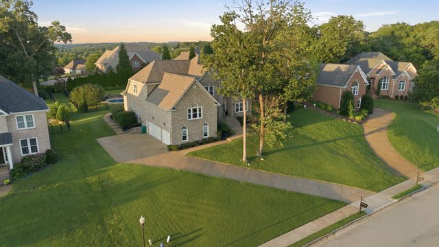 9716 Turquoise Ln, Brentwood, TN 37027