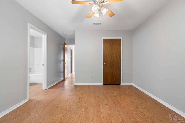 498 Bay Pine Villa Dr, Pensacola, FL 32506