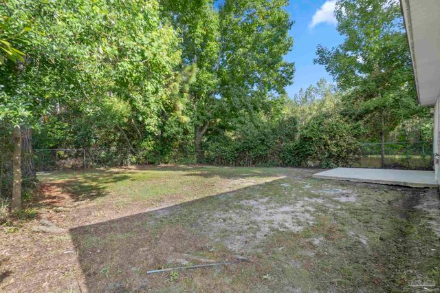 498 Bay Pine Villa Dr, Pensacola, FL 32506