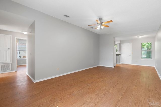 498 Bay Pine Villa Dr, Pensacola, FL 32506