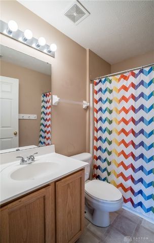 31 Mccullough Drive, Springboro, OH 45066