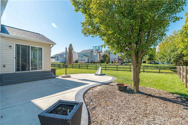 31 Mccullough Drive, Springboro, OH 45066