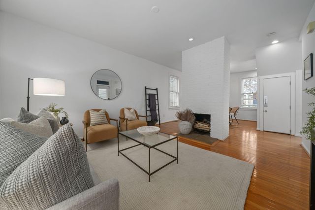 693 Kerr Street, Columbus, OH 43215