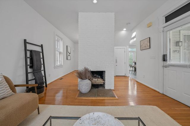 693 Kerr Street, Columbus, OH 43215