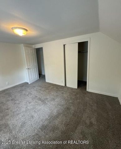 517 S Clemens Avenue, Lansing, MI 48912