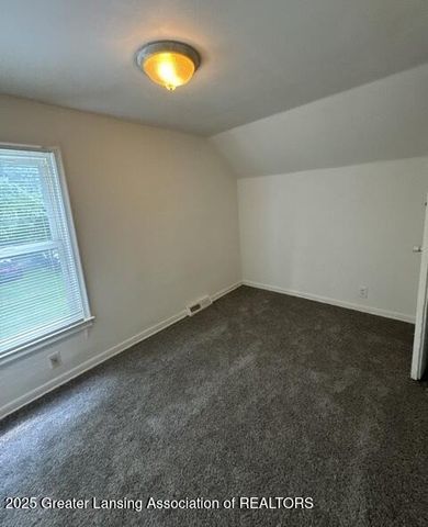 517 S Clemens Avenue, Lansing, MI 48912