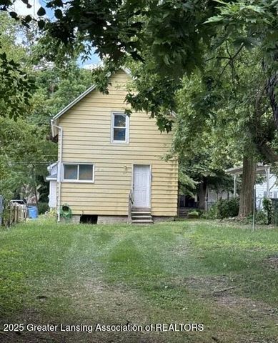 517 S Clemens Avenue, Lansing, MI 48912