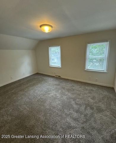 517 S Clemens Avenue, Lansing, MI 48912