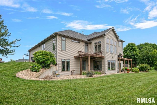 1070 Nine Rock Road, Sherman, IL 62684