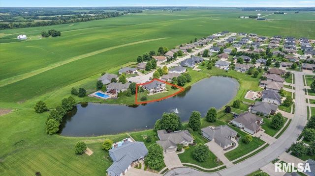 1070 Nine Rock Road, Sherman, IL 62684