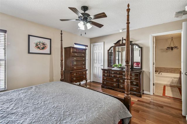 2416 MARTINS RUN, Tavares, FL 32778