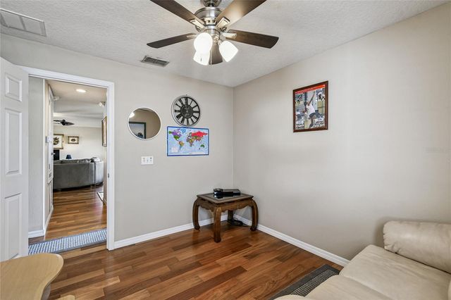 2416 MARTINS RUN, Tavares, FL 32778