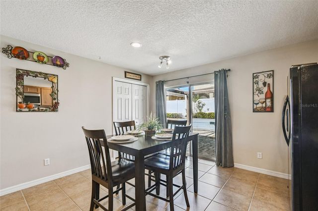 2416 MARTINS RUN, Tavares, FL 32778