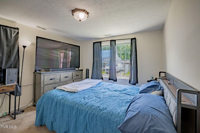 226 East Millpond Street, Kingsport, TN 37660