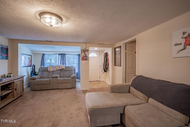 226 East Millpond Street, Kingsport, TN 37660