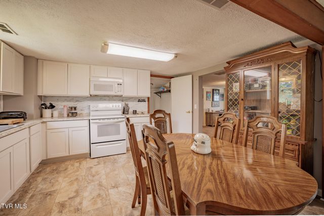 226 East Millpond Street, Kingsport, TN 37660